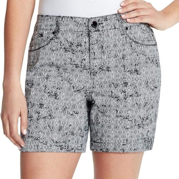 Bandolino Pants - Bandolino Modern Fit Stretch Amy 5-Pocket Shorts - Size 6